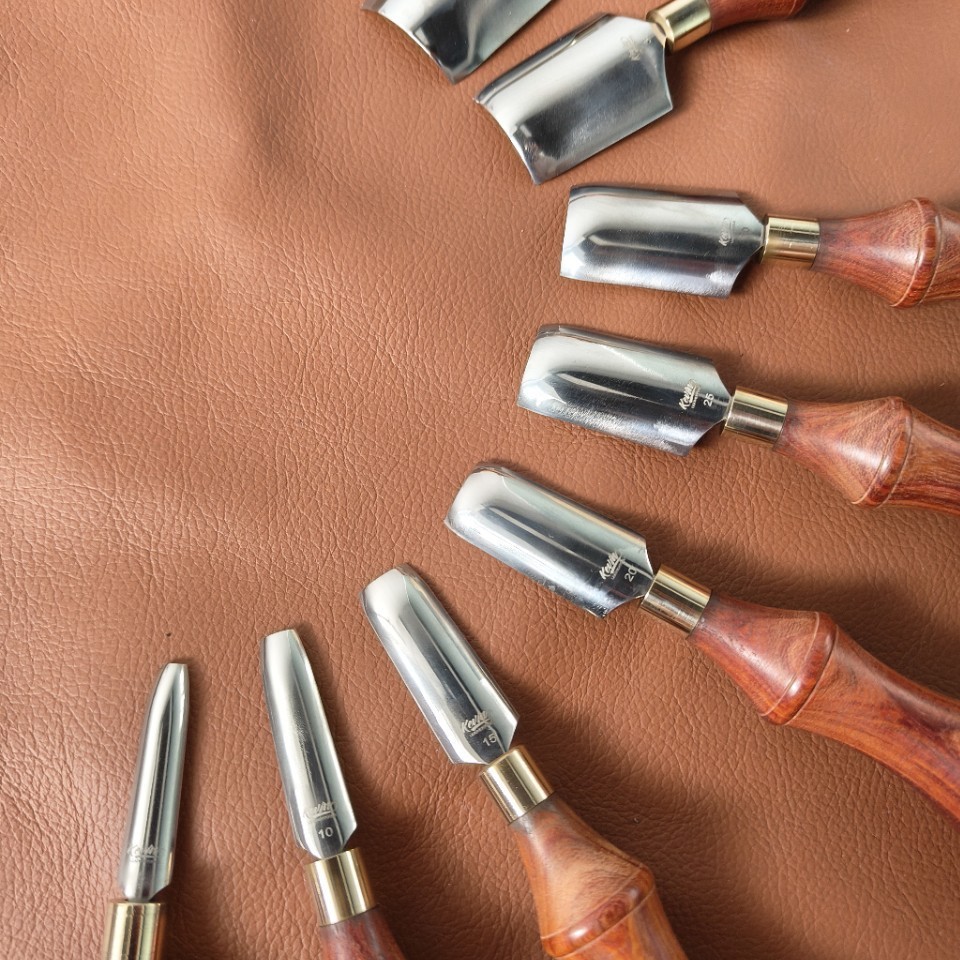 أدوات يدوية لعمل الجلد، سكين ت - مراجعة Leatherwork Hand Press وسعره