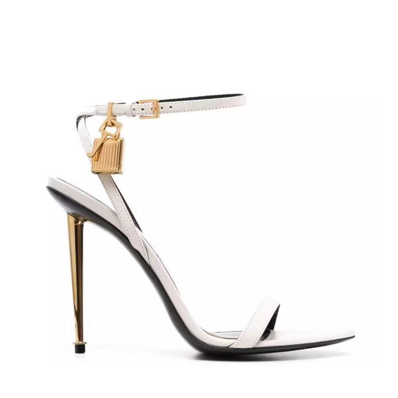 مشبك حزام بلون مفتاح قفل الديك - مراجعة Leather Work Heels وسعره