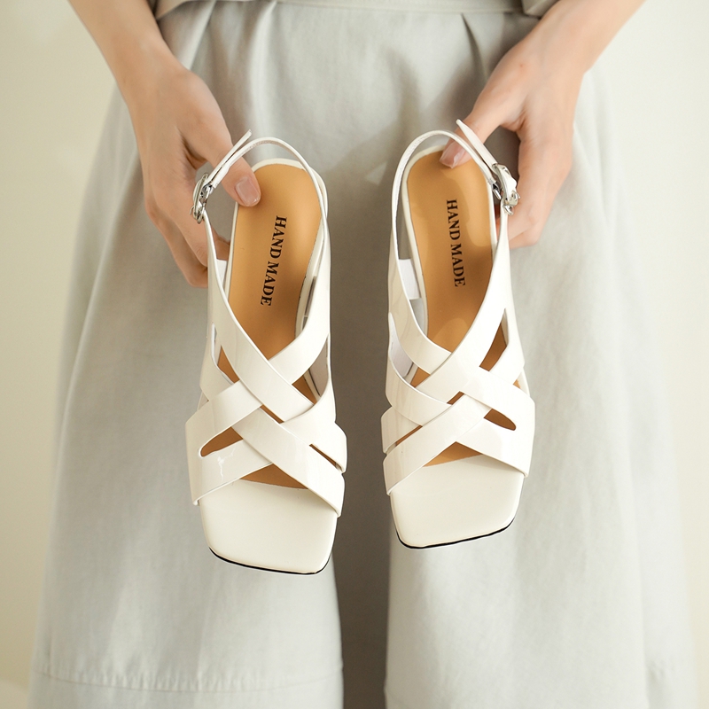 أحذية نسائية صيفية جديدة من ال - مراجعة Leather Work Heels وسعره